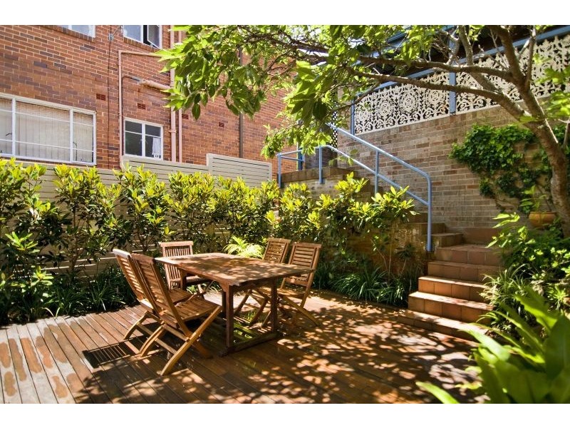 2/27 Churchill Crescent, Cammeray NSW 2062