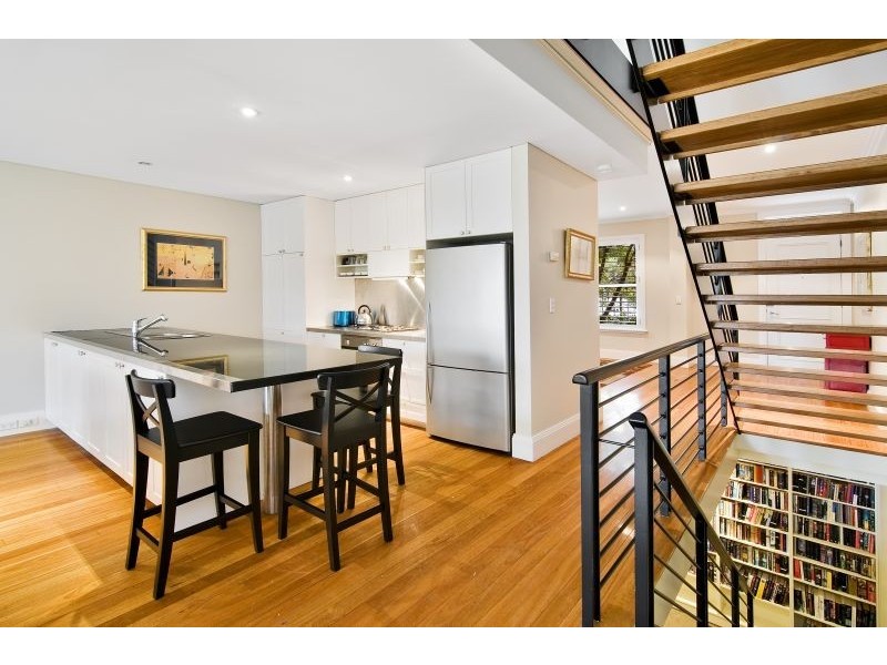 2/103 Blues Point Road, Mcmahons Point NSW 2060