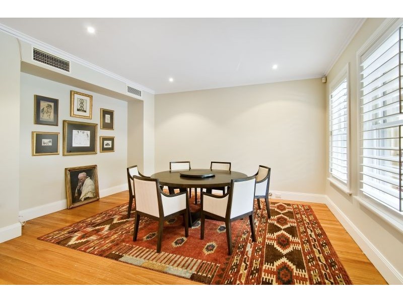 2/103 Blues Point Road, Mcmahons Point NSW 2060