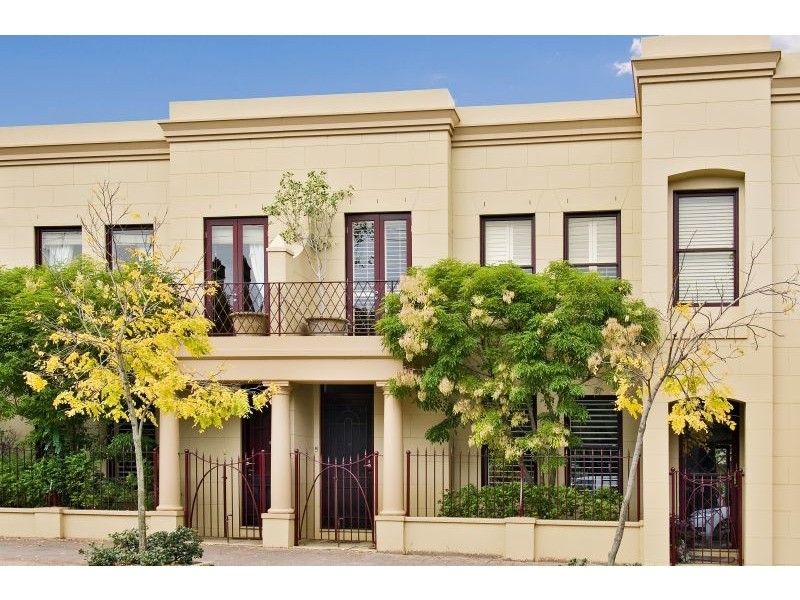 2/103 Blues Point Road, Mcmahons Point NSW 2060