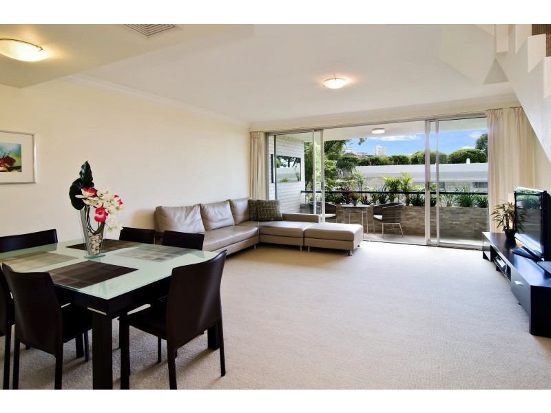 10/2 Bent Street, Neutral Bay NSW 2089