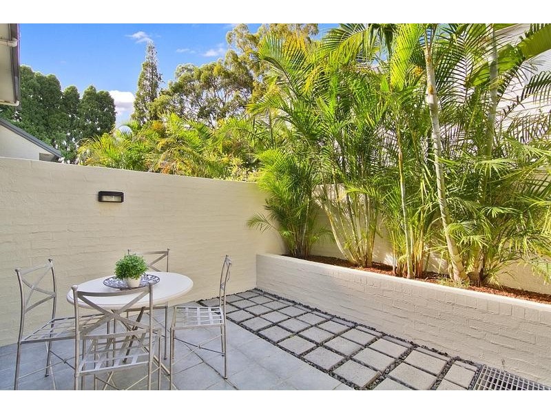 4/2 Armstrong Street, Willoughby NSW 2068