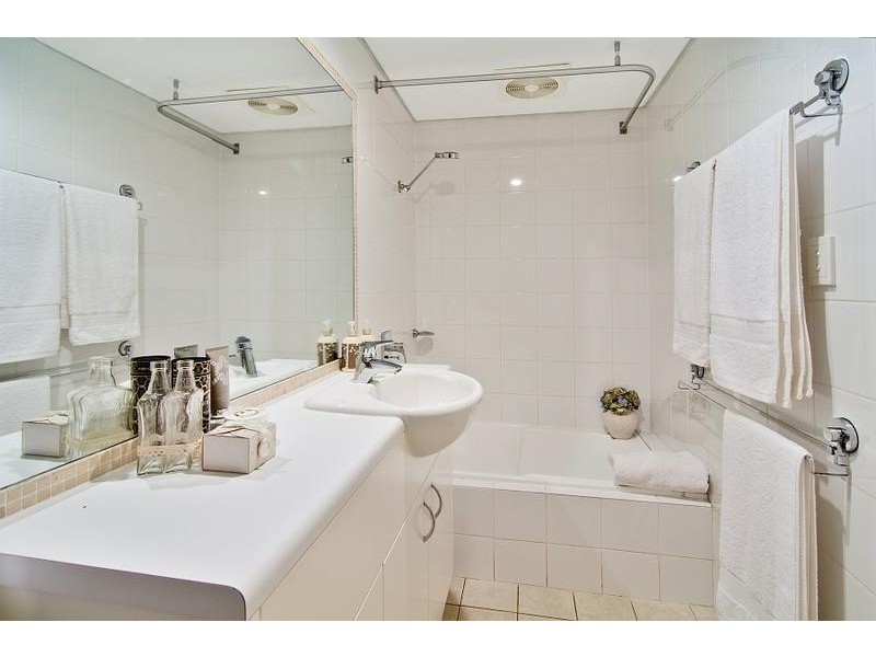 4/2 Armstrong Street, Willoughby NSW 2068