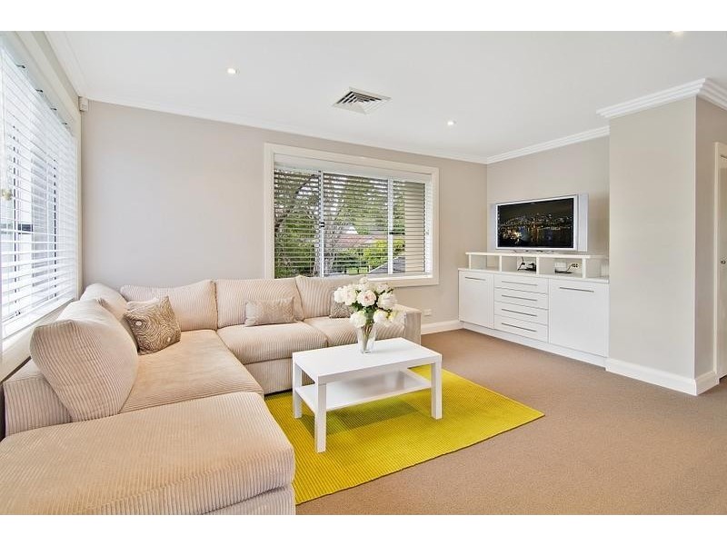 34 Woodbury Road, St Ives NSW 2075