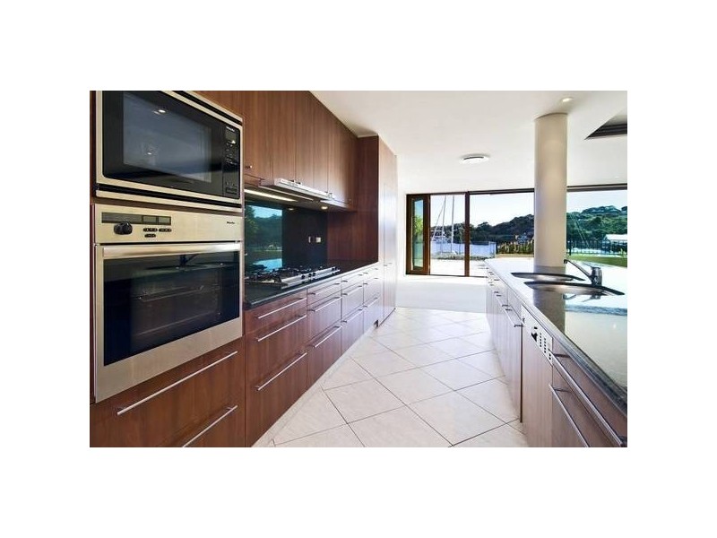 2/16 Munro Street, Mcmahons Point NSW 2060
