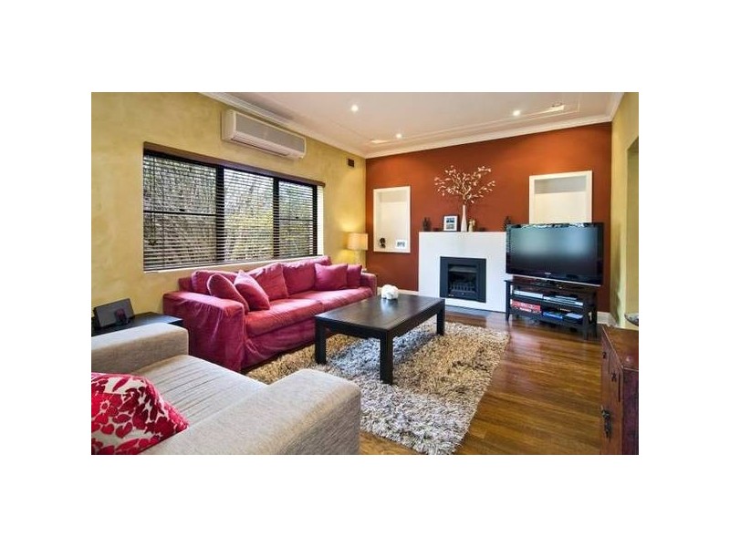 2 Robert Street, Willoughby NSW 2068