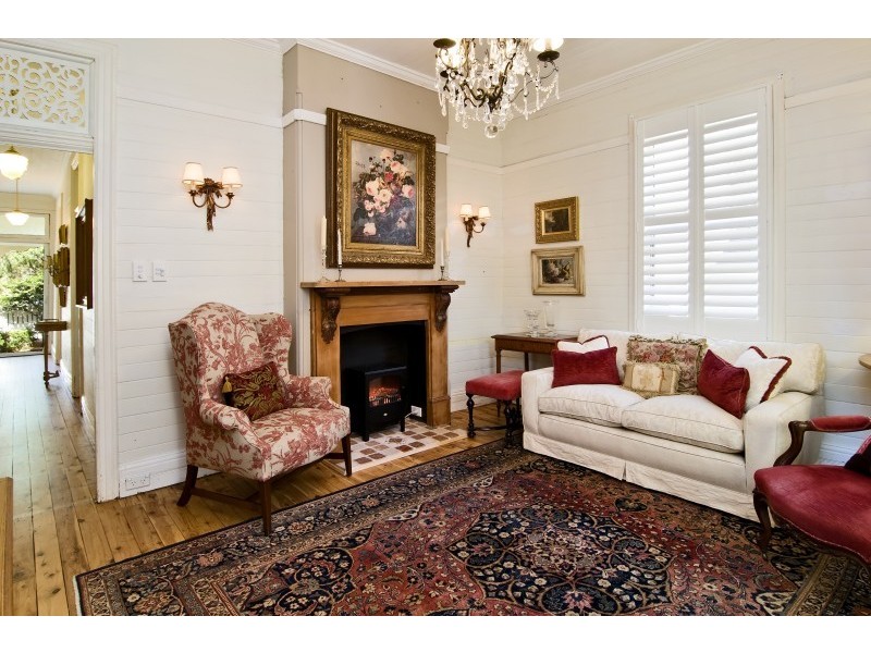 16 Armstrong Street, Cammeray NSW 2062