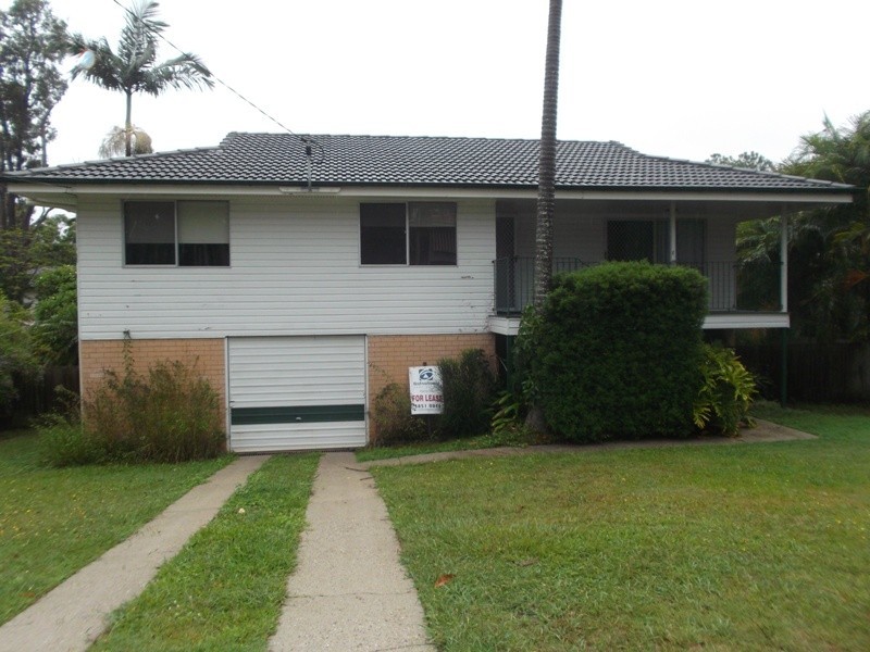 8 Richwill Street, The Gap QLD 4061