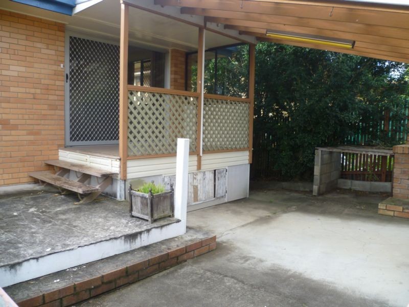 19 Ferny Way, Ferny Hills QLD 4055