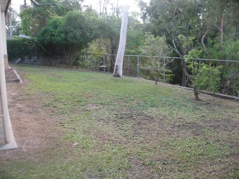 19 Tuttumburra Court, Ferny Hills QLD 4055