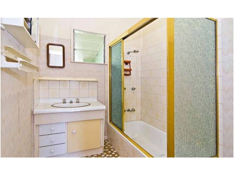 10 Aldinga Street, Gaythorne QLD 4051