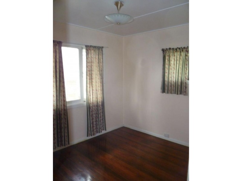 4 Loombah Crescent, Ferny Hills QLD 4055