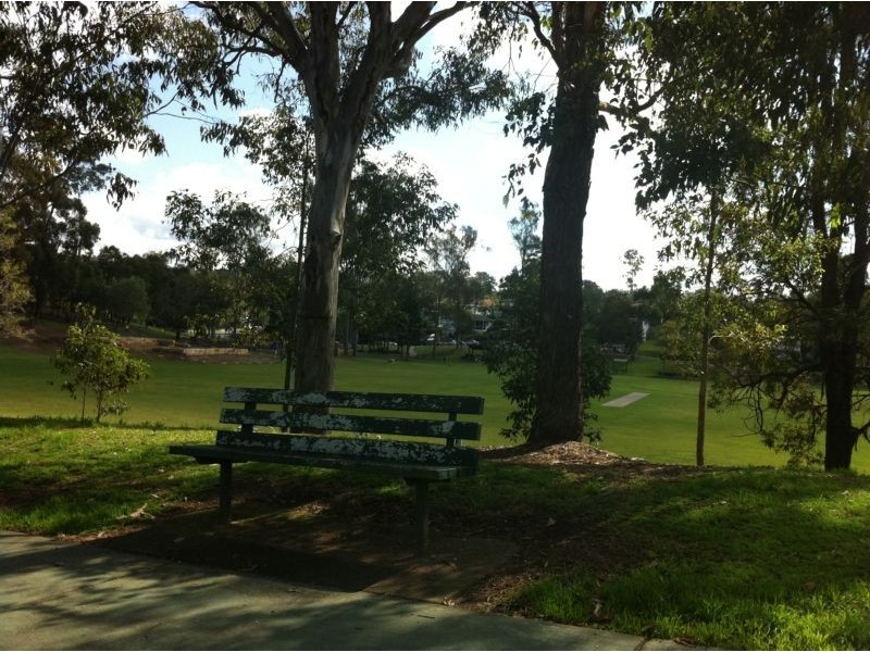 4 Loombah Crescent, Ferny Hills QLD 4055