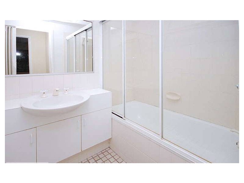 4/21 Jane Street, Arana Hills QLD 4054