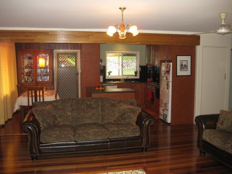 52 Tarnook Drive, Ferny Hills QLD 4055