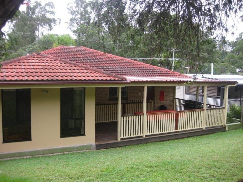 52 Tarnook Drive, Ferny Hills QLD 4055