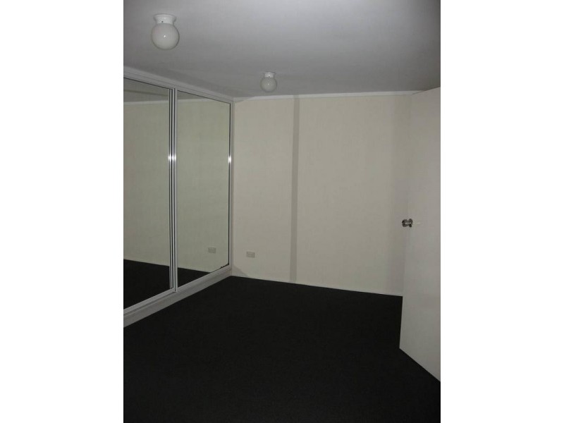 4 Ferny Way, Ferny Hills QLD 4055