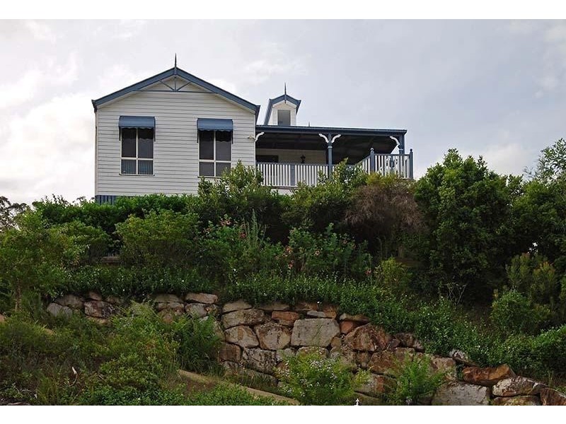 28 Woodtop Court, Ferny Hills QLD 4055