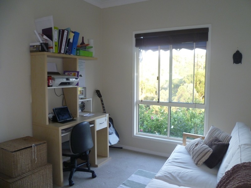 28 Woodtop Court, Ferny Hills QLD 4055