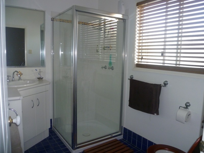 28 Woodtop Court, Ferny Hills QLD 4055