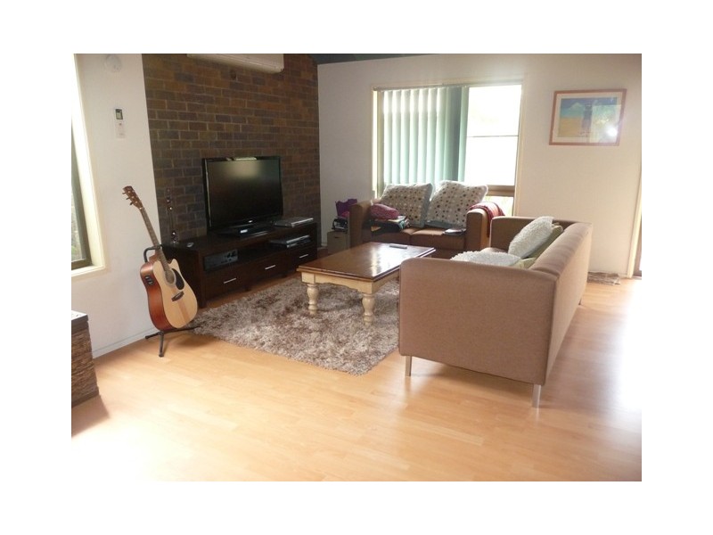 73 Quinnia Street, Ferny Hills QLD 4055