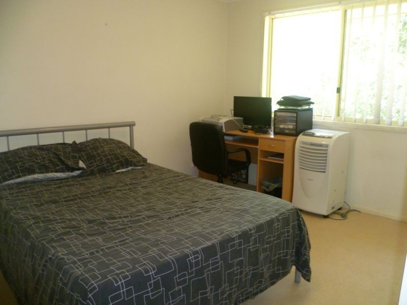 24 Hawkes Avenue, Arana Hills QLD 4054