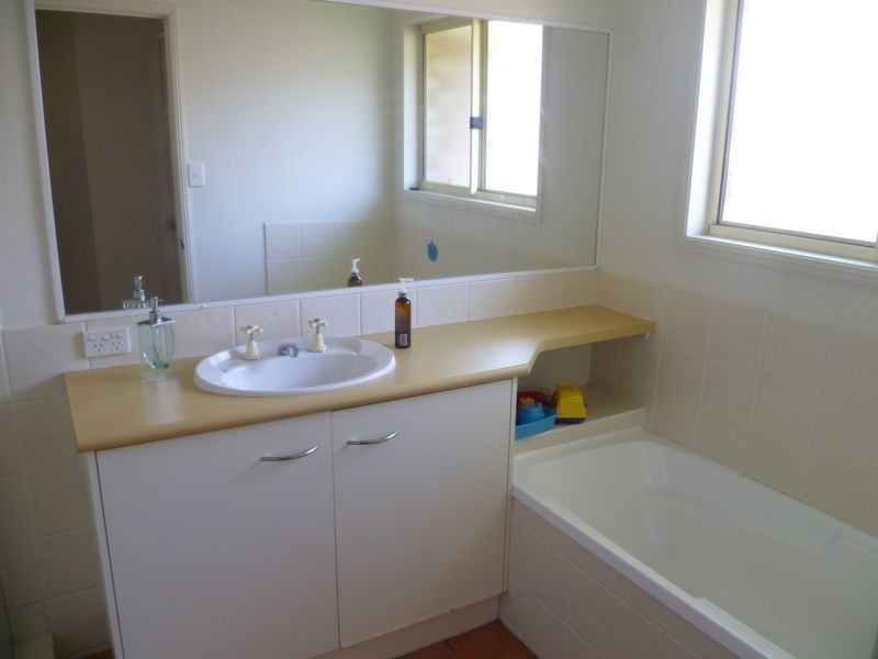 24 Hawkes Avenue, Arana Hills QLD 4054