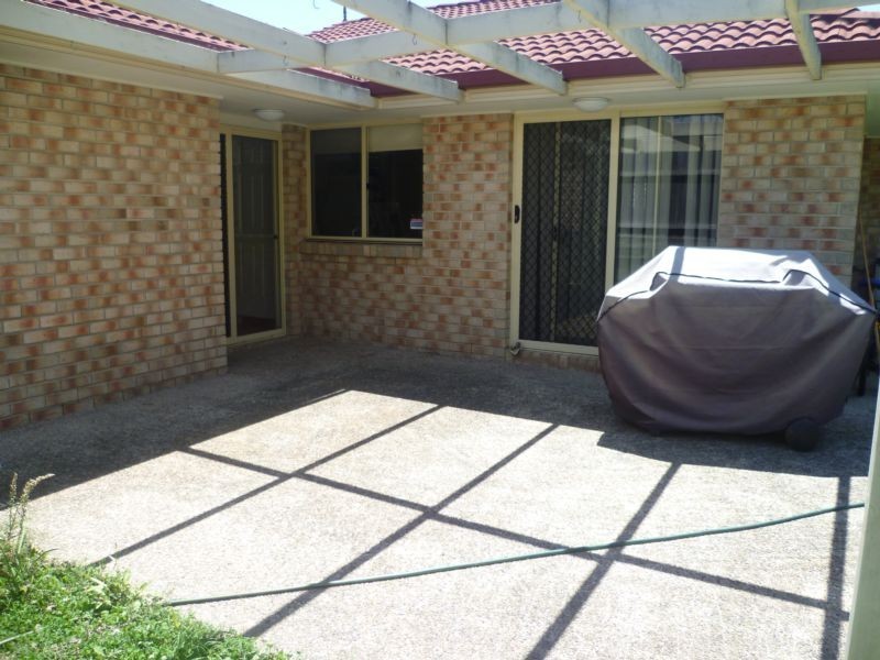 24 Hawkes Avenue, Arana Hills QLD 4054