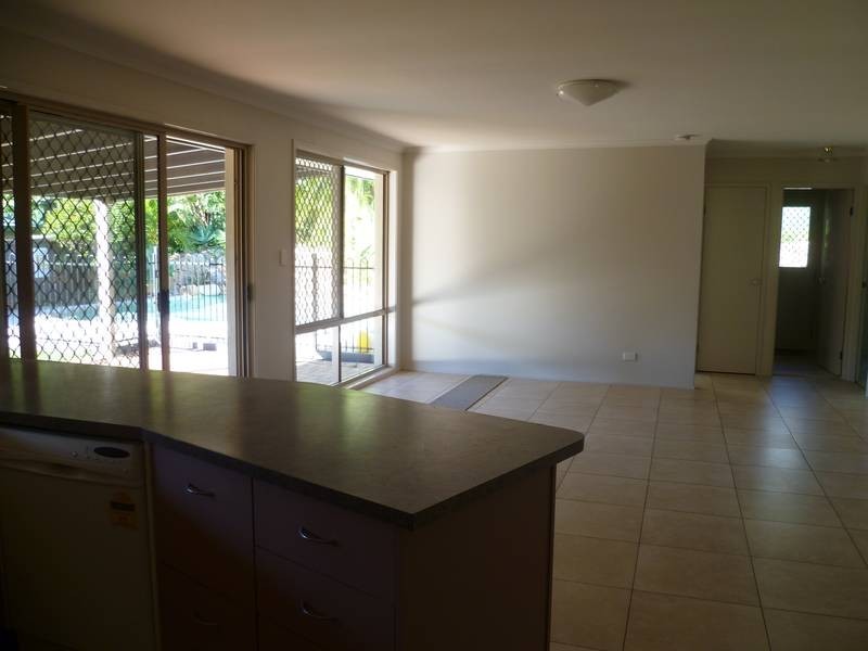 42 Falconglen Place, Ferny Grove QLD 4055