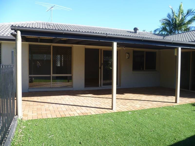 42 Falconglen Place, Ferny Grove QLD 4055