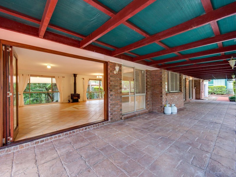 26 Tetragona Drive, Arana Hills QLD 4054