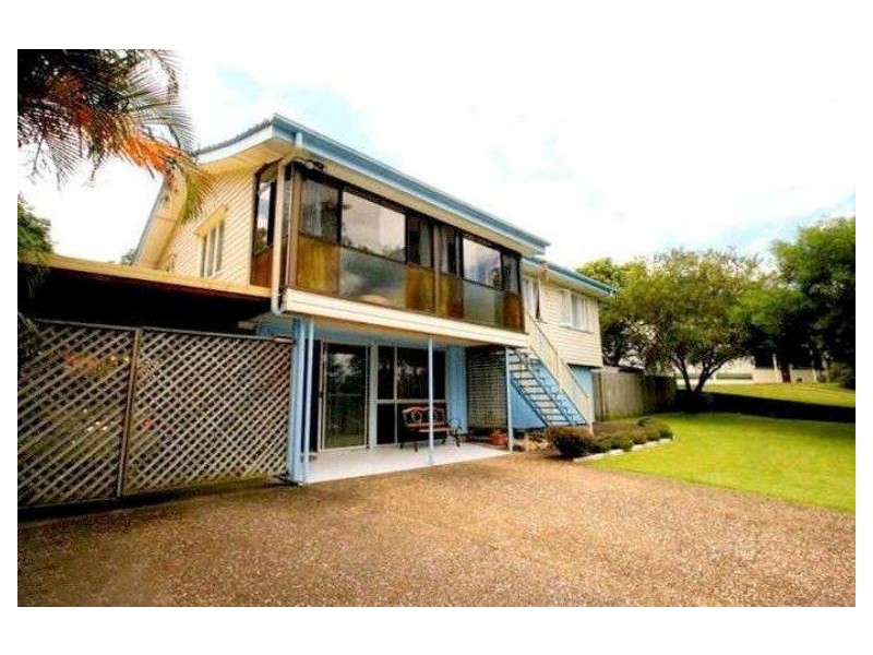 16 Bundar Crescent, Ferny Hills QLD 4055