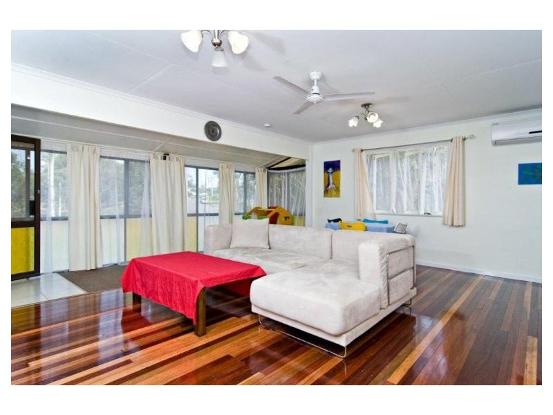 16 Bundar Crescent, Ferny Hills QLD 4055