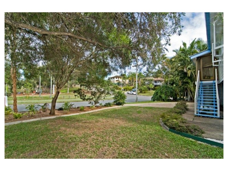 16 Bundar Crescent, Ferny Hills QLD 4055