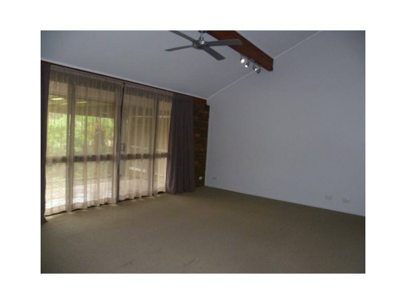 2/3 Movilla Street, Ferny Grove QLD 4055