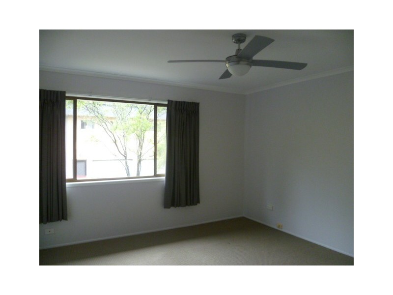 2/3 Movilla Street, Ferny Grove QLD 4055