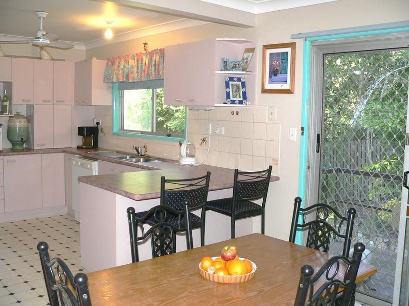 17 Ukamirra, Ferny Hills QLD 4055