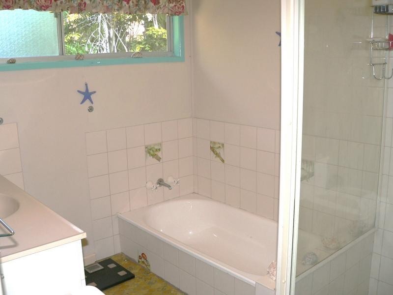 17 Ukamirra, Ferny Hills QLD 4055