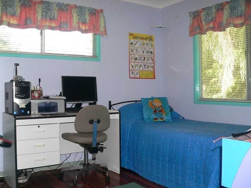 17 Ukamirra, Ferny Hills QLD 4055