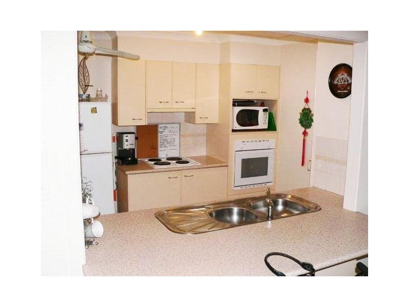 51 Deerdale St, Stafford Heights QLD 4053