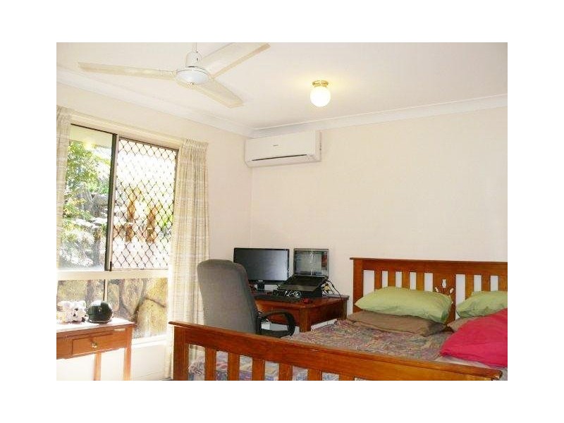 51 Deerdale St, Stafford Heights QLD 4053