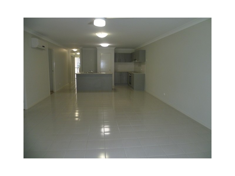 1/3 Quiamong Street, Bray Park QLD 4500