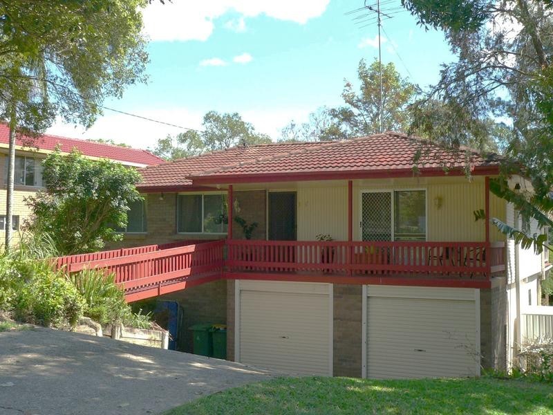 75 View Cr, Arana Hills QLD 4054