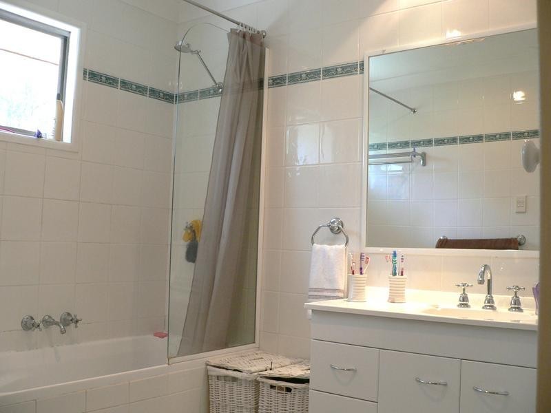 75 View Cr, Arana Hills QLD 4054