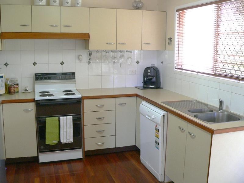 75 View Cr, Arana Hills QLD 4054