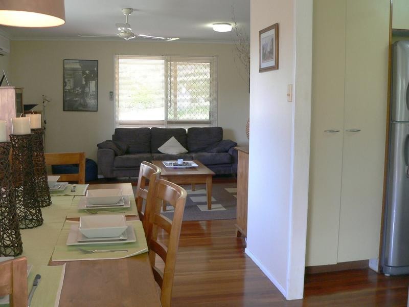 75 View Cr, Arana Hills QLD 4054