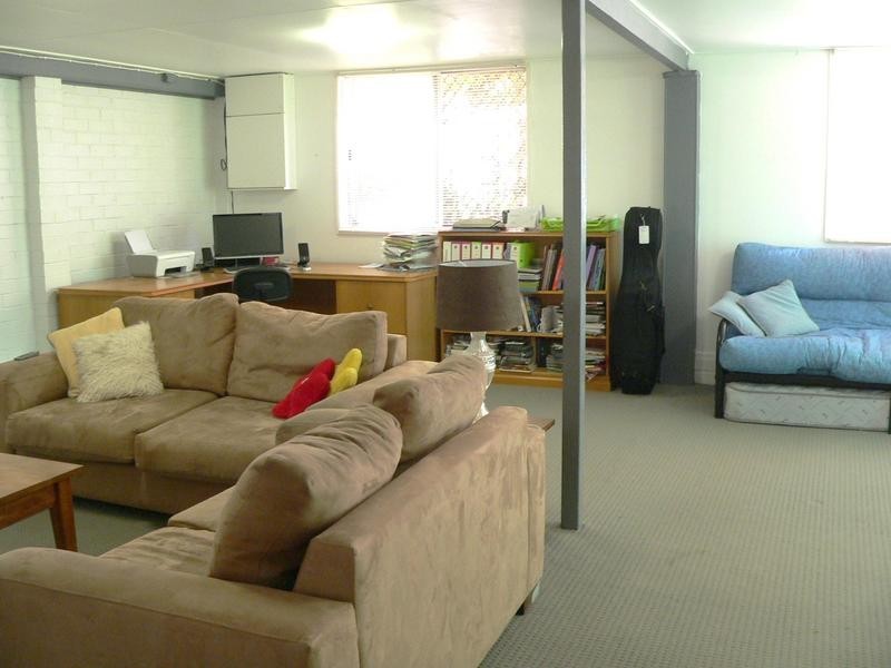 75 View Cr, Arana Hills QLD 4054