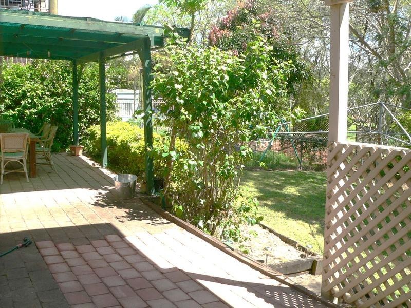 75 View Cr, Arana Hills QLD 4054