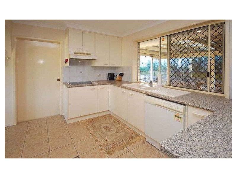 50 Hillenvale Avenue, Arana Hills QLD 4054