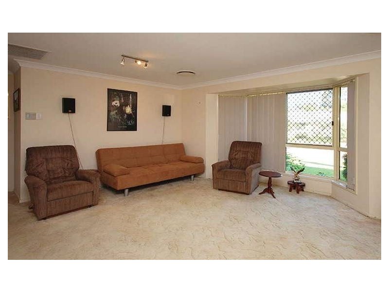 50 Hillenvale Avenue, Arana Hills QLD 4054